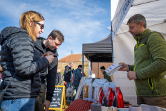 velikonocni-trh-20250405-027