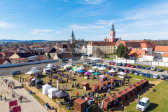 velikonocni-trh-pacov-20260405-dron-01