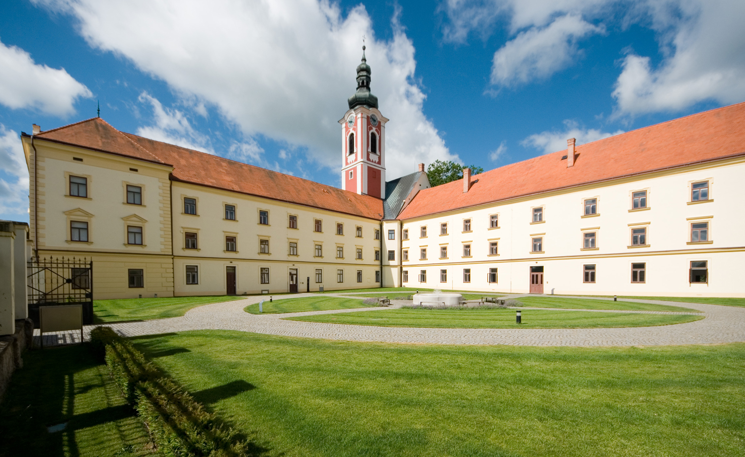 zamek-02 - pacov.cz